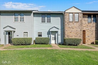 9913 Dagger Point Ln in Shreveport, LA - Building Photo - Building Photo