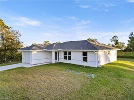 732 Asher St E, Unit 1114 in Lehigh Acres, FL - Building Photo