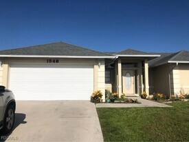 1546 NE 8th Pl in Cape Coral, FL - Building Photo