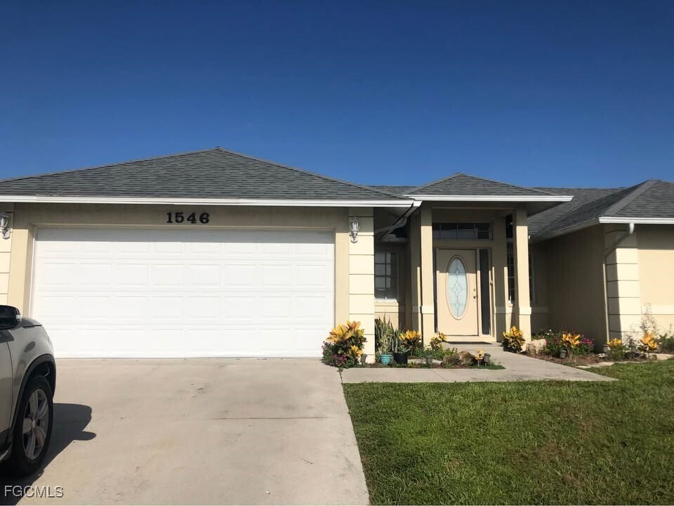 1546 NE 8th Pl in Cape Coral, FL - Building Photo