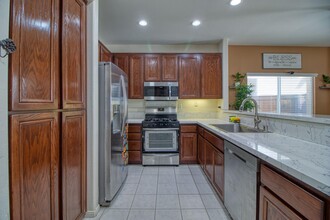 1993 Mt Bullion Dr in Chula Vista, CA - Building Photo - Building Photo