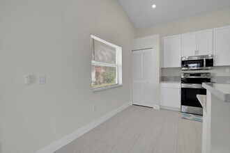 5625 Aspen Ridge Cir in Delray Beach, FL - Building Photo - Building Photo