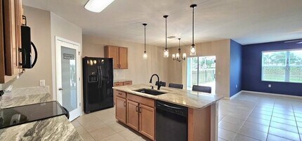 28202 Arrowhead Cir in Punta Gorda, FL - Building Photo - Building Photo