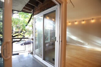 22 Moss Ave in Oakland, CA - Building Photo - Building Photo