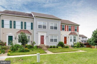 3318 Hibiscus Ct in Ellicott City, MD - Building Photo - Building Photo