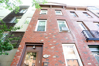 325-327 Union St in Brooklyn, NY - Building Photo - Building Photo