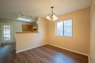 310 Cole St in Garland, TX - Building Photo - Building Photo