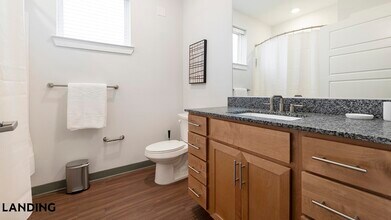 302 13th St S, Unit 602 in Birmingham, AL - Foto de edificio - Building Photo