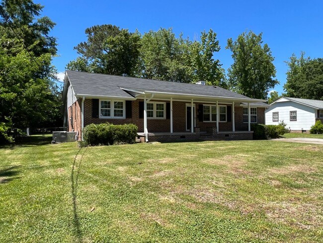 805 Gardenview Dr in Jacksonville, NC - Building Photo - Building Photo