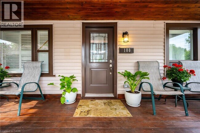 100 Munn St in Hamilton, ON - Building Photo - Building Photo