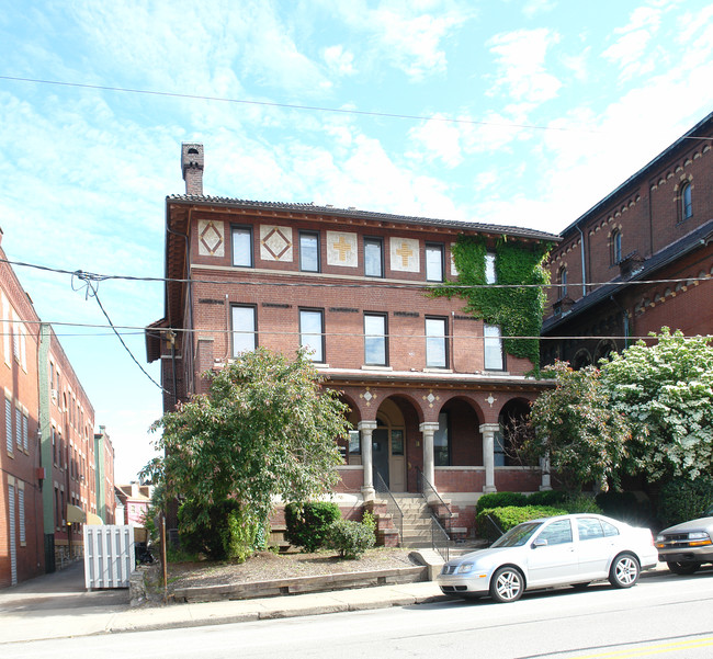 Byham House in Pittsburgh, PA - Building Photo - Building Photo