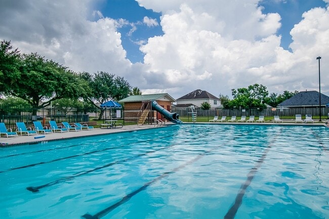 3715 Slocom Dr in Katy, TX - Building Photo - Building Photo