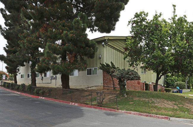 Park Knoll Apartments in Chula Vista, CA - Foto de edificio - Building Photo