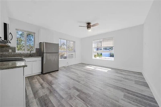 1036 SW 5th St