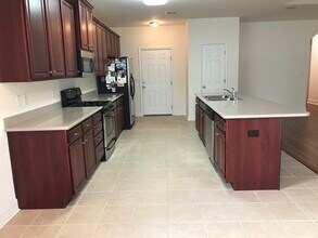 6189 Observation Cir in Tallahassee, FL - Foto de edificio - Building Photo