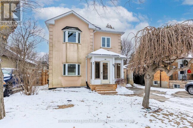 62 Harewood Ave in Toronto, ON - Building Photo - Building Photo
