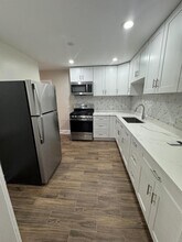 17814 Burnham Ave in Lansing, IL - Building Photo - Building Photo