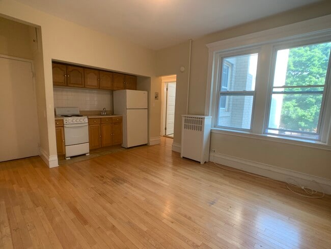 5 Fuller St, Unit 3 in Brookline, MA - Building Photo - Building Photo