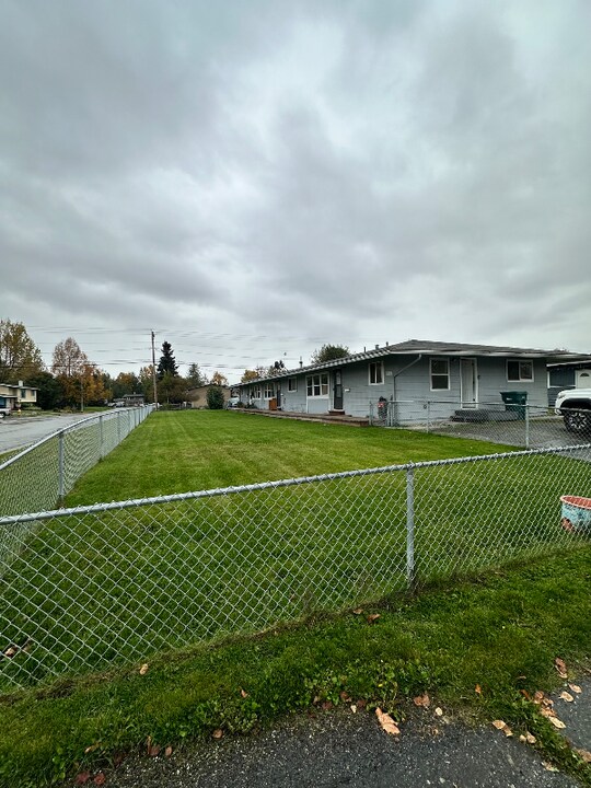 400 Bunnell St in Anchorage, AK - Building Photo