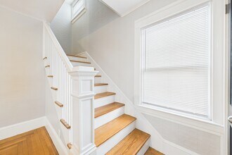 263 Narragansett St in Cranston, RI - Building Photo - Building Photo