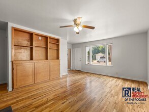 1401 Broadview Pl in Fort Collins, CO - Foto de edificio - Building Photo