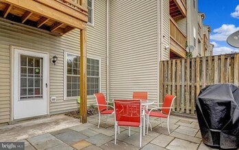 6809 Stone Maple Terrace in Centreville, VA - Building Photo - Building Photo