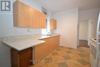 17 Marlborough Ave in Ottawa, ON - Building Photo - Building Photo