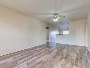 11429 SW 25th St in Yukon, OK - Building Photo - Building Photo