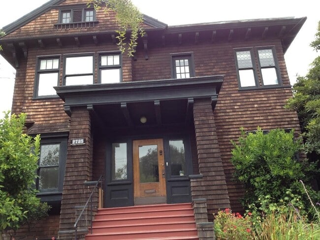 property at 2727 Hillegass Ave