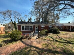 623 Old Augusta Rd in Greenville, SC - Building Photo - Building Photo