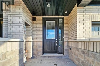97 Corley St in Kawartha Lakes, ON - Building Photo - Building Photo