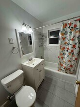 2382 S 92nd St-Unit -3 in West Allis, WI - Building Photo - Building Photo