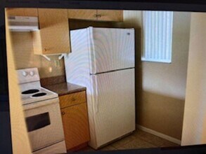 1007 Lake Terry Dr in West Palm Beach, FL - Building Photo - Building Photo