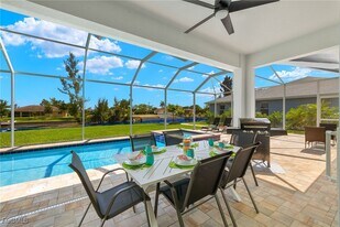 154 SE 20th St in Cape Coral, FL - Building Photo