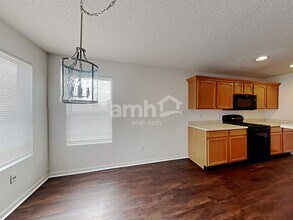 19446 Prairie Crossing Dr in Noblesville, IN - Building Photo - Building Photo