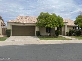 9002 W Caribbean Ln in Peoria, AZ - Building Photo