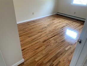 57-48 256th St in Queens, NY - Building Photo - Building Photo