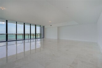 788 NE 23rd St, Unit 3102 in Miami, FL - Building Photo - Building Photo