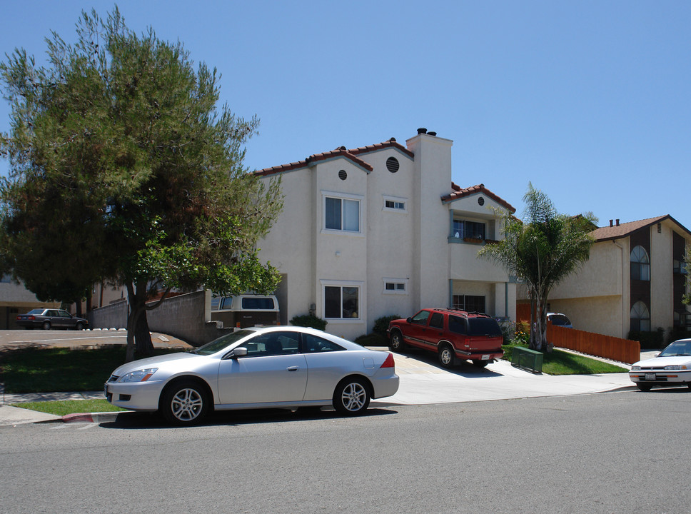 3767 Grim Ave in San Diego, CA - Foto de edificio