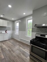 234 Clark Pl, Unit 2R in Elizabeth, NJ - Building Photo - Building Photo