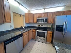 21950 Soundview Terrace in Boca Raton, FL - Building Photo - Building Photo