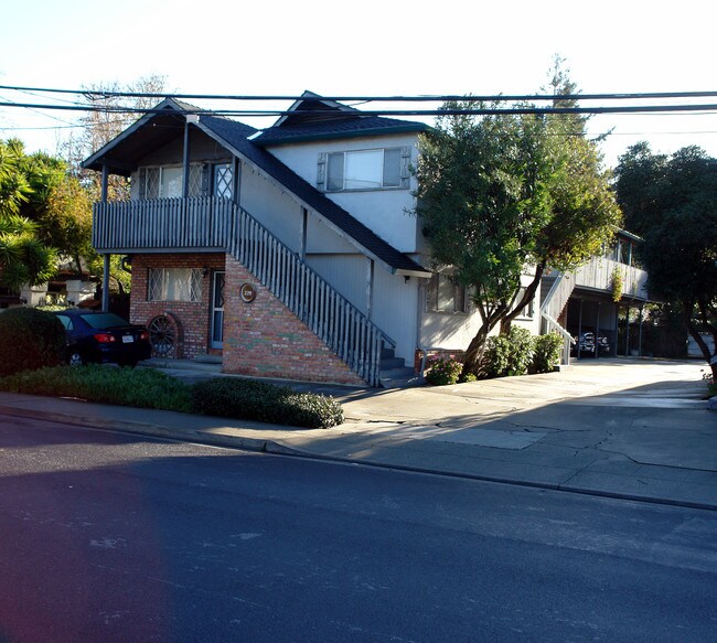 227 Easy St in Mountain View, CA - Foto de edificio - Building Photo