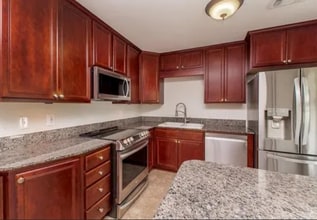 8600 Trolley Ln in River Ridge, LA - Building Photo - Building Photo