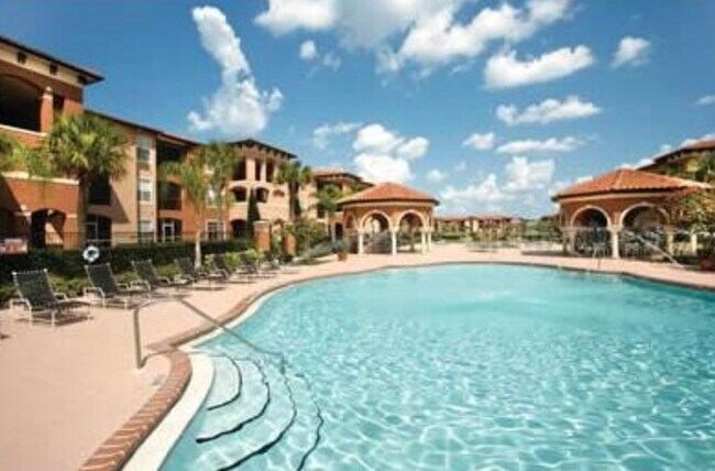 5548 Metrowest Blvd in Orlando, FL - Building Photo - Building Photo