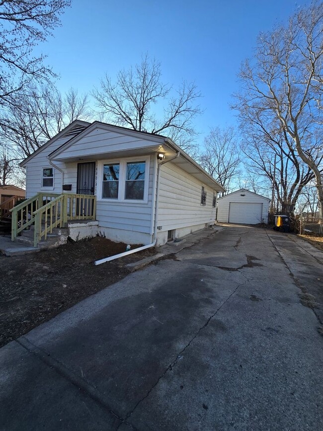 4808 Richmond Ave in Kansas City, MO - Building Photo - Building Photo