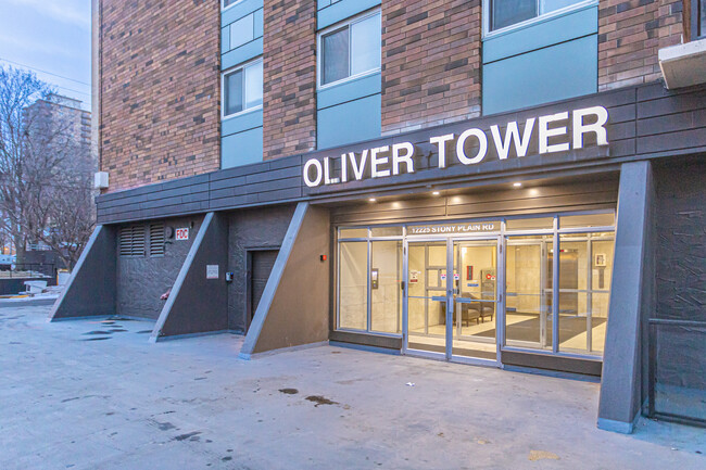 Oliver Tower in Edmonton, AB - Building Photo - Building Photo