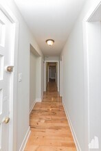 625 W Oakdale Ave, Unit 635-1 in Chicago, IL - Foto de edificio - Building Photo