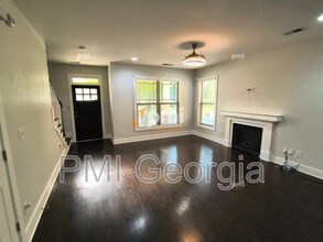 1778 Maple Walk Cir SW in Atlanta, GA - Building Photo - Building Photo