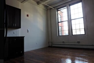 69 King St in Dover, NJ - Building Photo - Building Photo