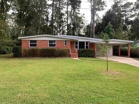 1915 Sunset Ln in Tallahassee, FL - Building Photo